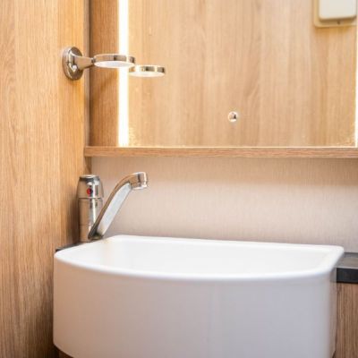 AUTO-TRAIL FRONTIER COMANCHE SA-37.jpg